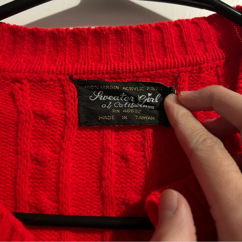 VINTAGE Sweater Girl of California Red Cadigan - Picture 2 of 3